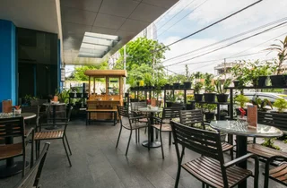 Сурабая: Hotel 88 Embong Malang by WH
