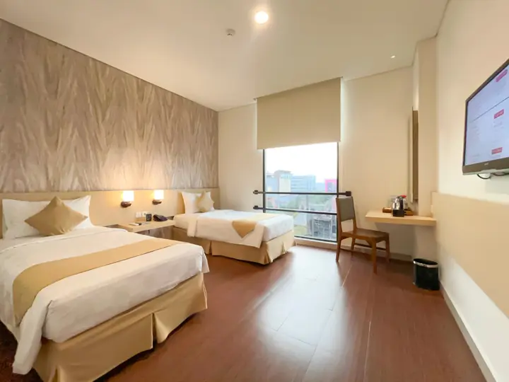 Сурабая: Hotel 88 Embong Malang by WH
