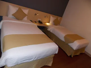 Сурабая: Hotel 88 Embong Malang by WH