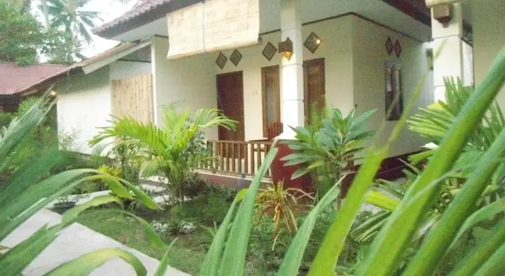 Гили-Мено: Sudis Cottages