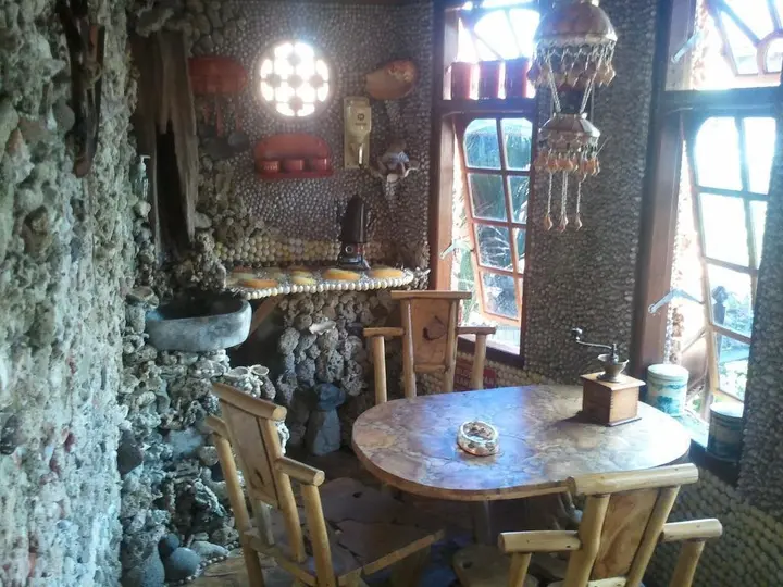 Каликбукбук: Rattan Resto (Amadeus)