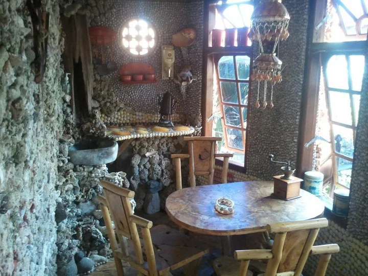 Каликбукбук: Rattan Resto (Amadeus)