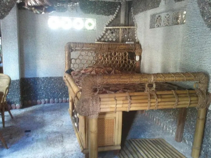Каликбукбук: Rattan Resto (Amadeus)