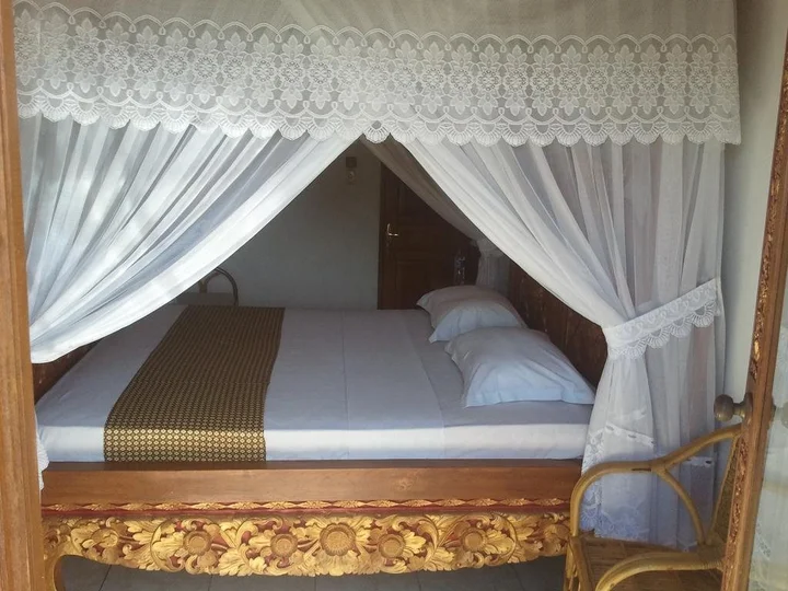 Каликбукбук: Rattan Resto (Amadeus)