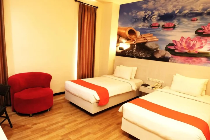 Сурабая: Halogen Hotel