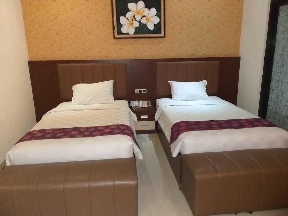 Маланг: Zam Zam Hotel