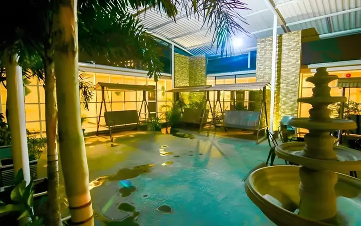 Сурабая: Tab Hotel