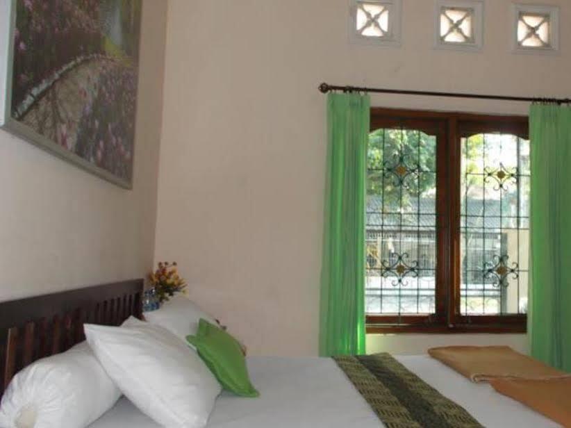 Депок: Omah Rojo Family Guest House