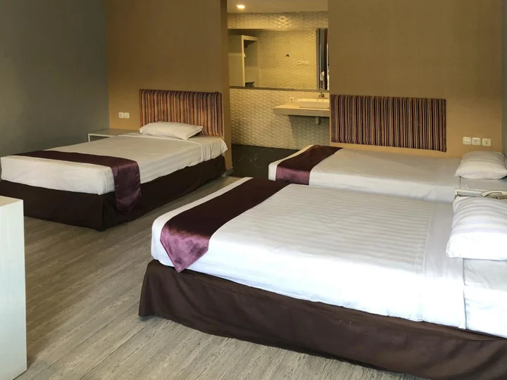 Сурабая: Hotel Sinar 1