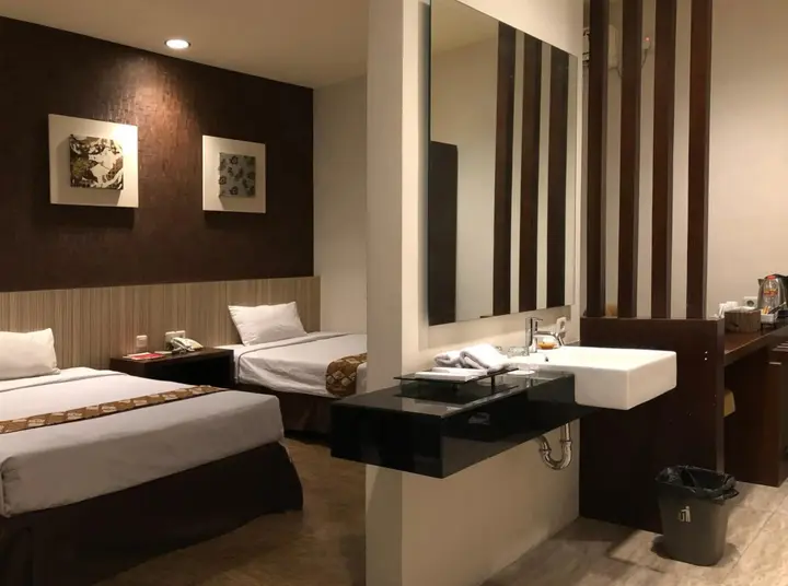 Сурабая: Hotel Sinar 1