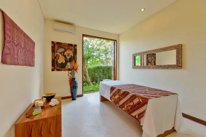 Паянган: Villa Vastu
