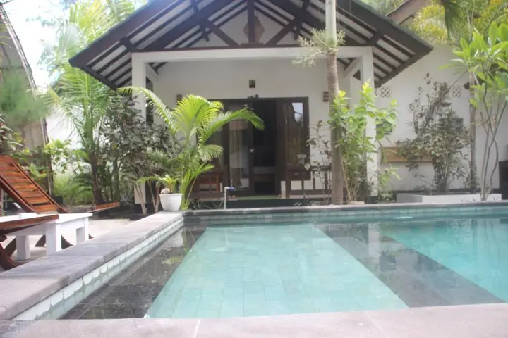 Гили Аир: Alibaba Bungalows
