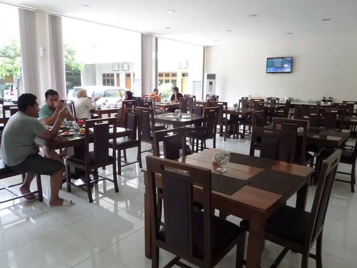 Суракарта: Arini Hotel