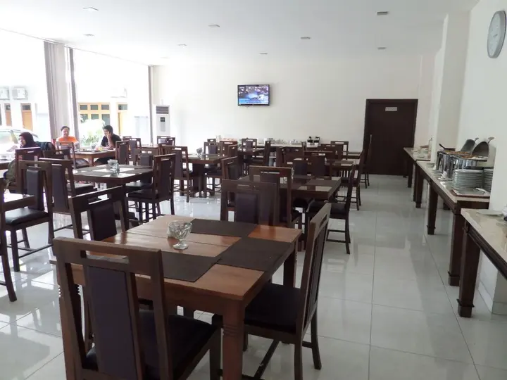 Суракарта: Arini Hotel