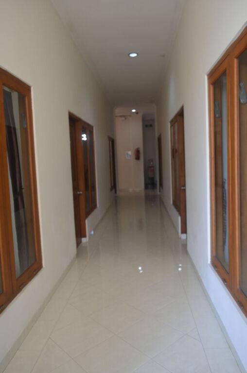 Суракарта: Arini Hotel