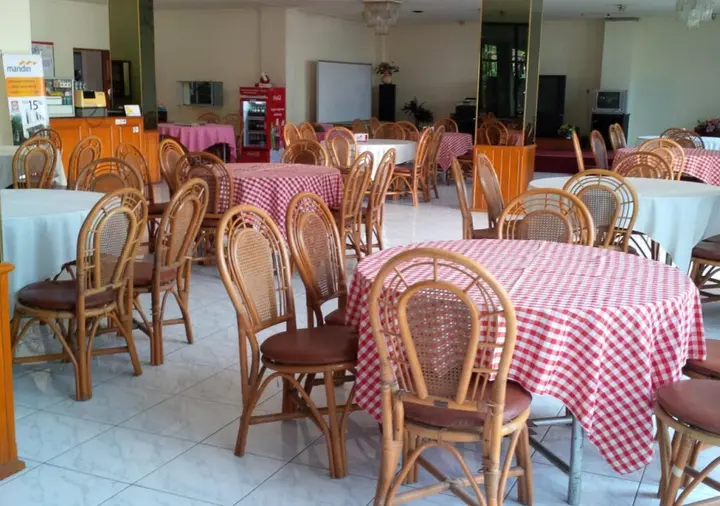 Мадиун: Kartika Abadi Hotel & Restaurant