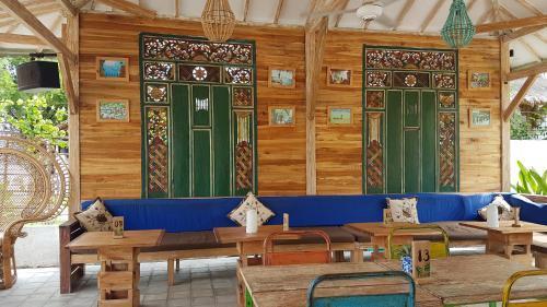 Гили Аир: Orong Villages