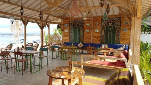 Гили Аир: Orong Villages