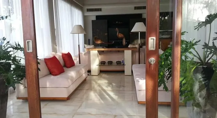 Унгасан: MGM Luxury Villa