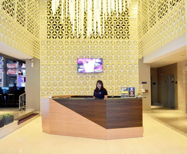 Сурабая: Crown Prince Hotel Surabaya