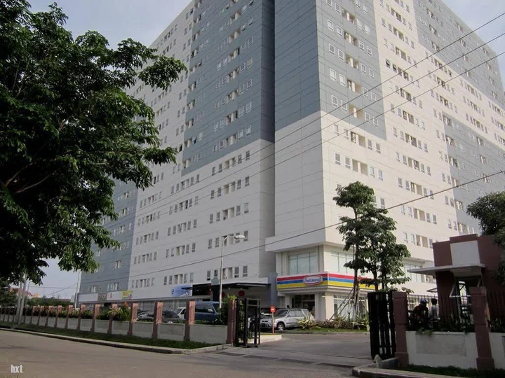 Сурабая: Puncak Permai Surabaya Apartemen unit 1733