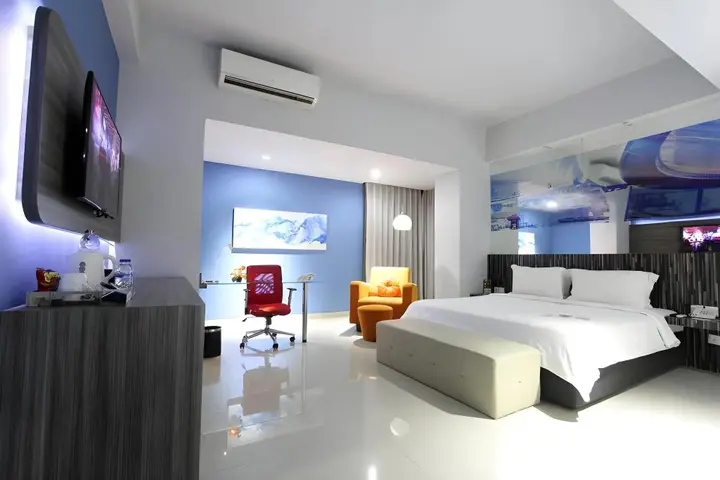 Сурабая: G Suites Hotel by AMITHYA