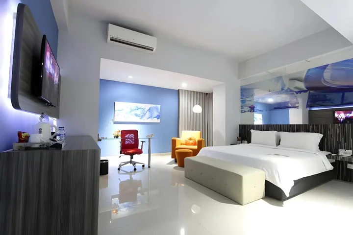 Сурабая: G Suites Hotel by AMITHYA