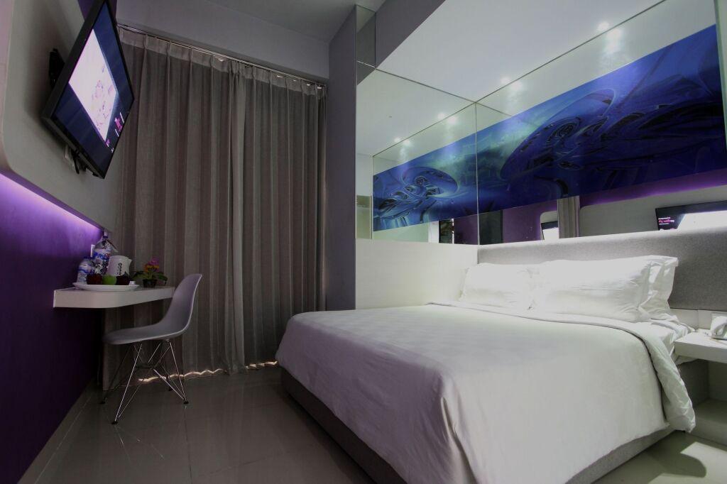 Сурабая: G Suites Hotel by AMITHYA