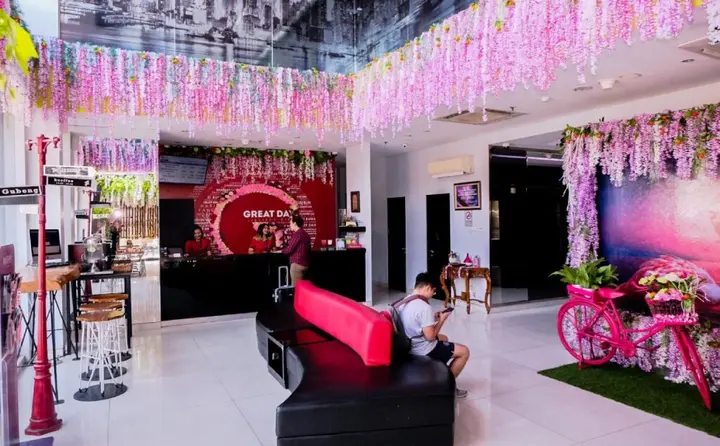 Сурабая: G Suites Hotel by AMITHYA