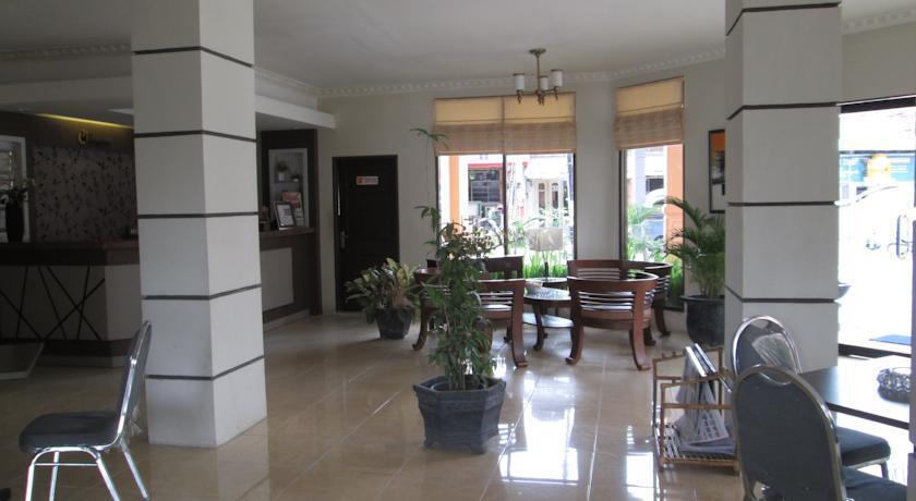 Самаринда: New Hayani Hotel