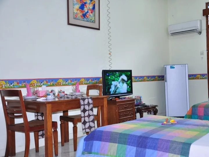 Депок: My Home Guesthouse