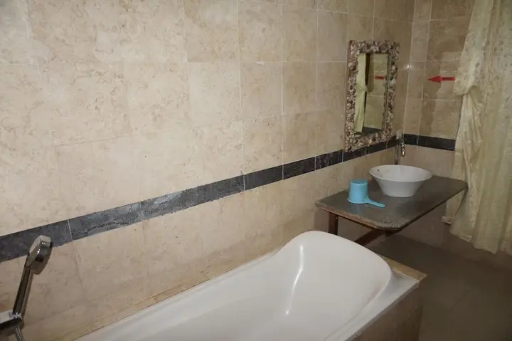 Депок: My Home Guesthouse