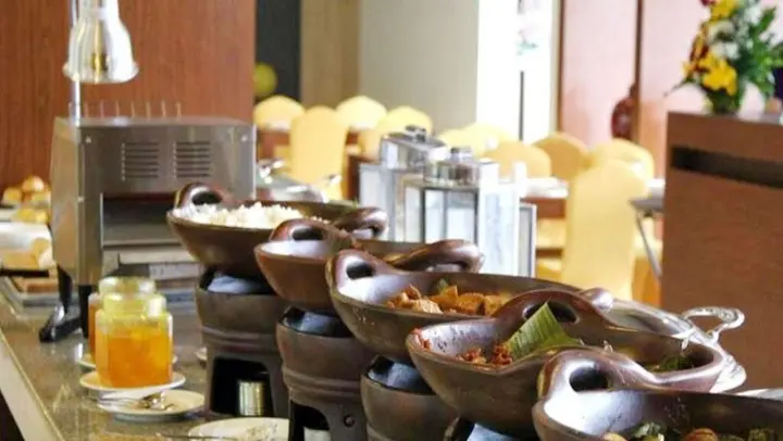 Батуретно: Crystal Lotus Hotel Yogyakarta