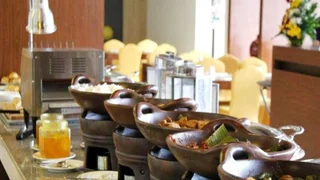 Батуретно: Crystal Lotus Hotel Yogyakarta