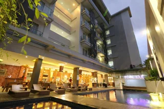 Батуретно: Crystal Lotus Hotel Yogyakarta