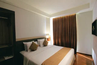 Батуретно: Crystal Lotus Hotel Yogyakarta