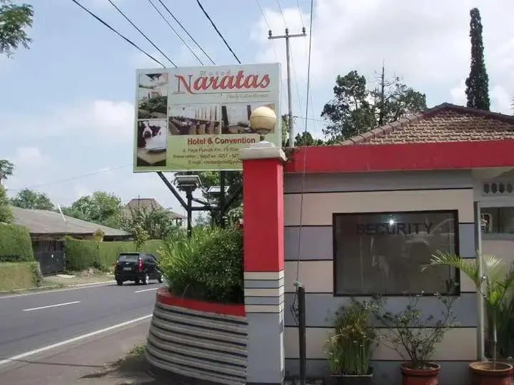 Сизаруа: Naratas Hotel