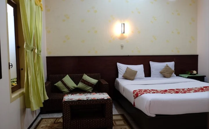 Маланг: Hotel Serayu