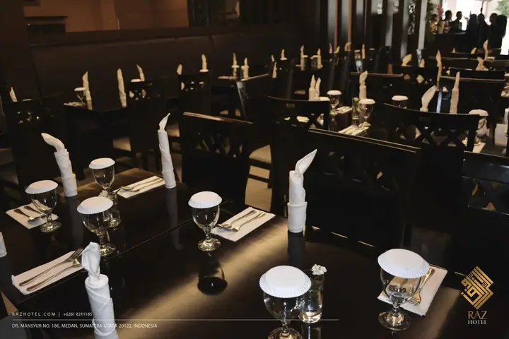Медан: Raz Hotel and Convention