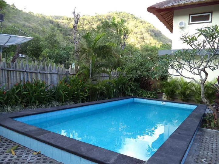 Бунутан: Star East Guest House