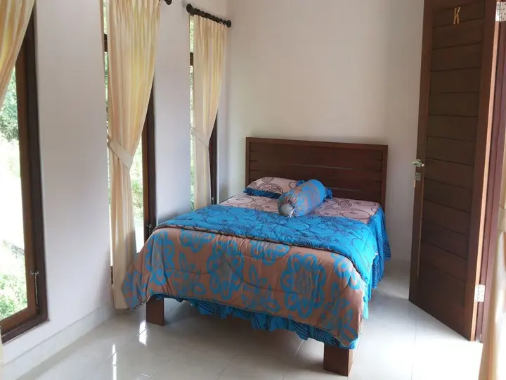 Бунутан: Star East Guest House