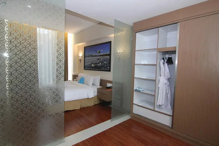 Суракарта: Megaland Hotel
