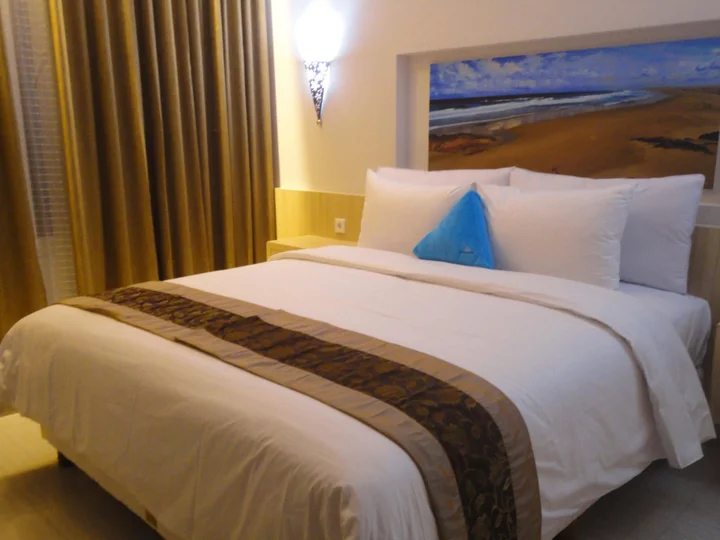 Суракарта: Megaland Hotel