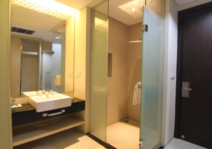 Суракарта: Megaland Hotel