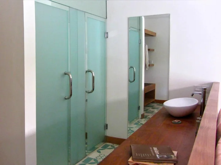 Джимбаран: The Open House Bali