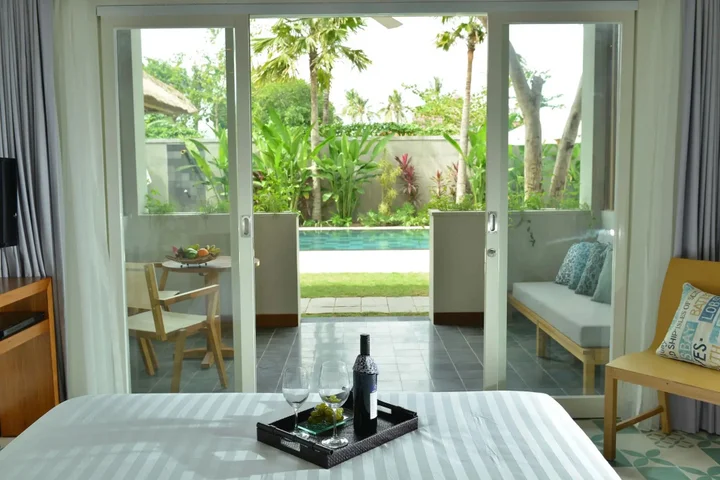 Джимбаран: The Open House Bali