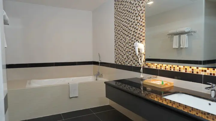 Джокьякарта: Cavinton Hotel Malioboro Yogyakarta by Tritama Hospitality
