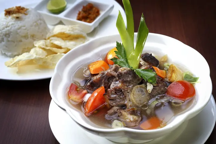 Джокьякарта: Cavinton Hotel Malioboro Yogyakarta by Tritama Hospitality