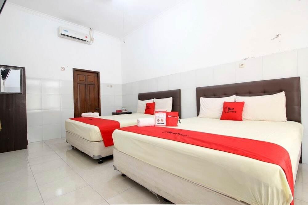 Депок: Setra House