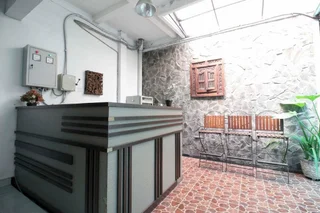 Депок: Setra House